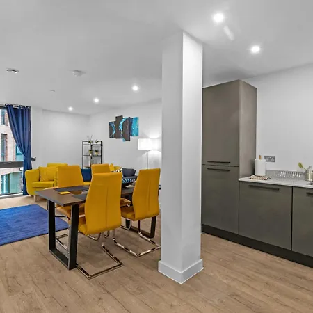 Invergate Sleeps 4 *