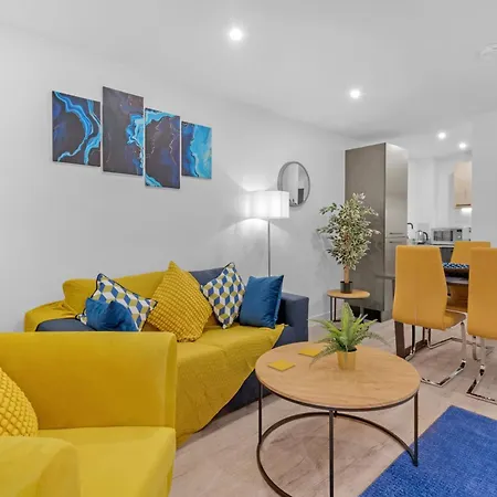 Invergate Sleeps 4 Apartment York